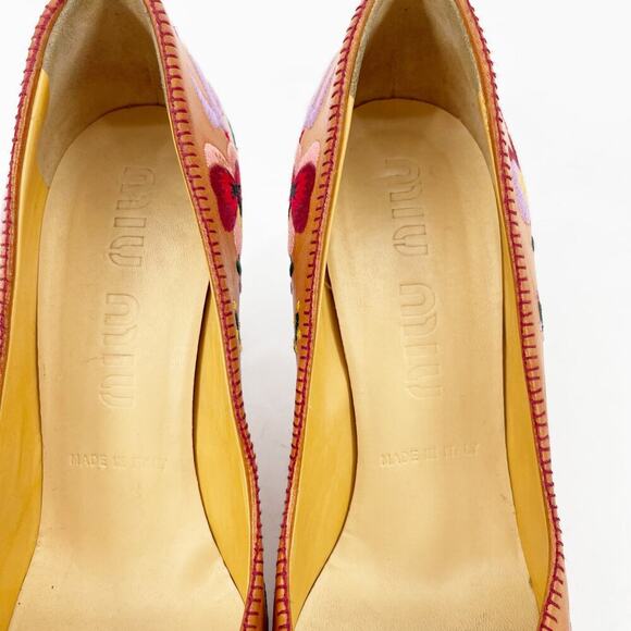 Miu Miu Vintage Tan Leather Floral Embroidered Square Toe Block Heel Pump IT 36 - Picture 7 of 10